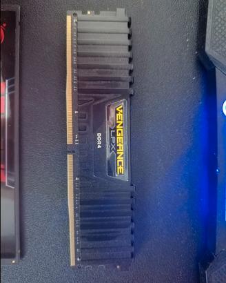 Corsair Vengeance LPX 8GB DDR4 2400MHz CL16 RAM