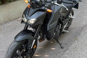 Honda hornet 750