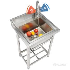 Lavello con rubinetto multiuso in acciaio inox