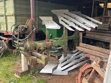 Aratro Bivomere Reversibile Idraulico