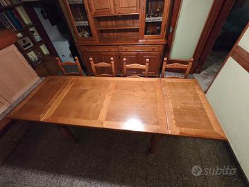 credenza, tavolo allungabile e sedie 