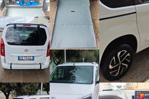 AUTO  OMOLOGATA PER TRASPORTO DISABILI