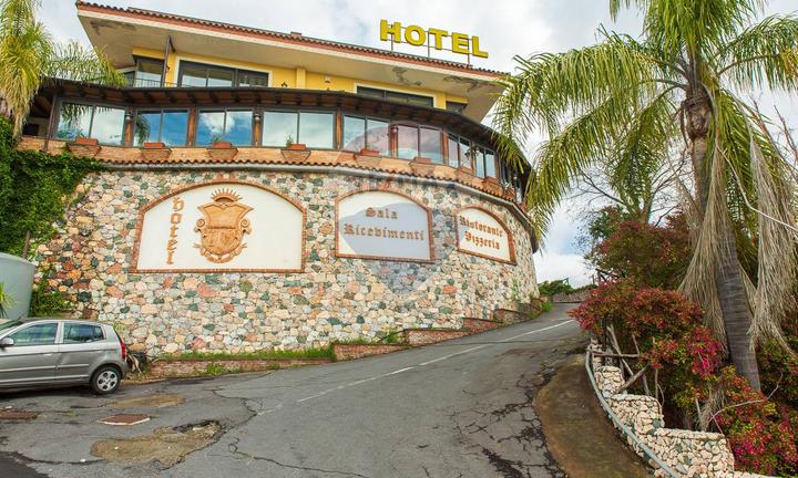 Albergo/Hotel - Zafferana Etnea