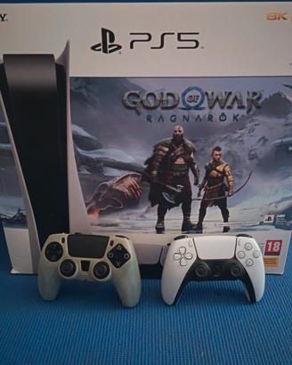 PS5 con due controller e codice GoW da riscattare 