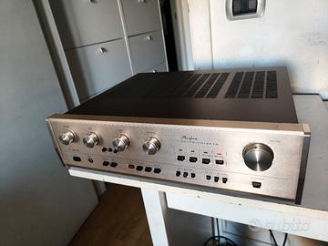 Amplificatore integrato Accuphase E-204