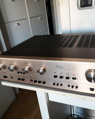 Amplificatore integrato Accuphase E-204
