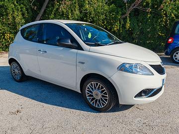Lancia Ypsilon 1.3mtj prezzo trattabile