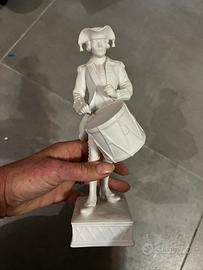 Statuetta ceramica tamburino