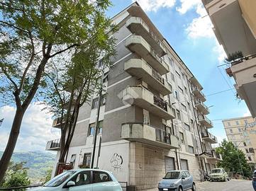 4 LOCALI A POTENZA