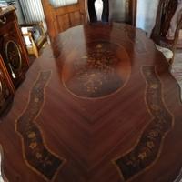 Tavolo in legno di Bois de rosé Intarsiata a mano 