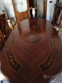 Tavolo in legno di Bois de rosé Intarsiata a mano 