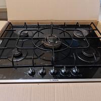 piano cottura Bosch in cristallo nero