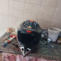 Casco motocross off-road track 