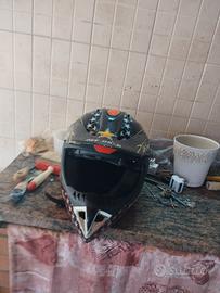 Casco motocross off-road track 