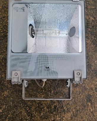 FARO 250W IODURI METALLICI