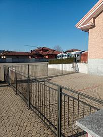 recinzione in ferro con cancelletto