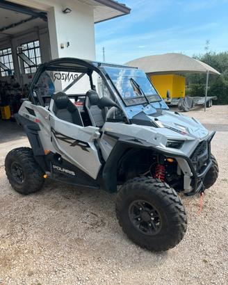 Polaris rzr trial 1000