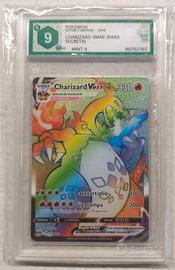 Carta Pokemon Charizard VMAX Rara Segreta Grado 9