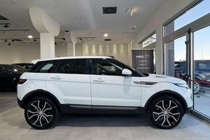 Land Rover Range Rover Evoque 2.0 TD4 5P. Pure