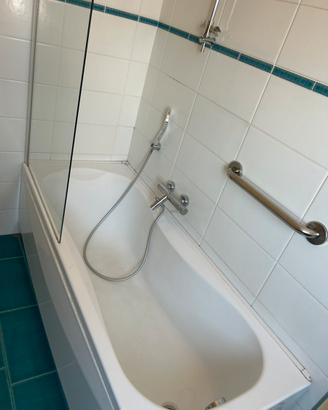 Vasca da bagno in acrilico