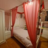 Letto singolo a baldacchino