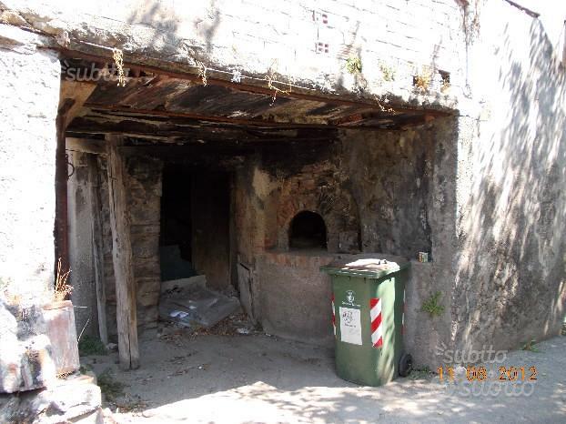Rustico con terreno Salerno - Altro