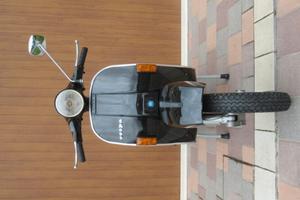 Vespa PX 125 colore nero anno 1981
