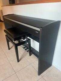 ROLAND F-110 Digital piano