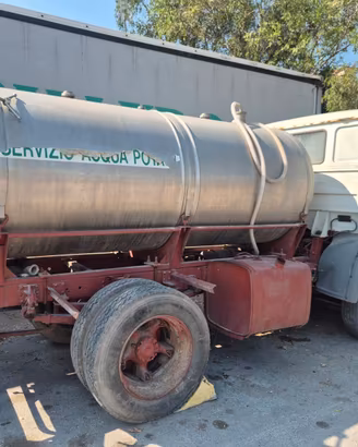 Disponibile Cisterna 120 e 60 q.li