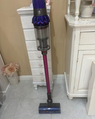 Aspirapolvere dyson v10