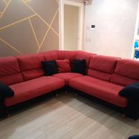 Divano elegante moderno