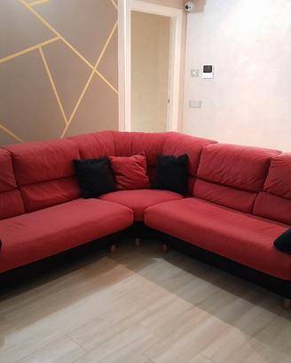 Divano elegante moderno