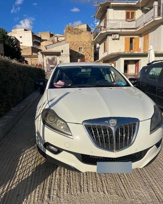Lancia Delta jtd
