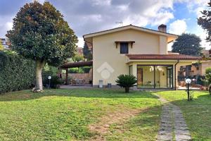 PORZIONE DI BIFAMILIARE A ALBANO LAZIALE