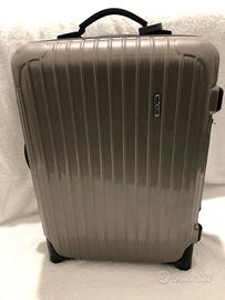 Rimowa Salsa Cabin Suitcase – Silver, Lightweight 