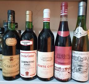 Bottiglie di vino da collezione