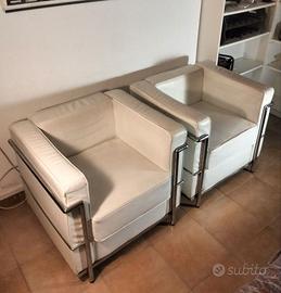 2 repliche poltrona LC2 Le Corbusier