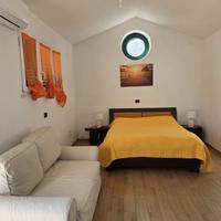 Camera e bagno in villetta indipendente