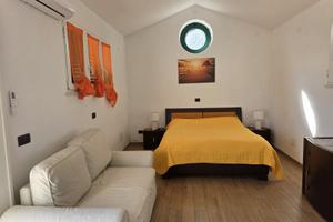 Camera e bagno in villetta indipendente