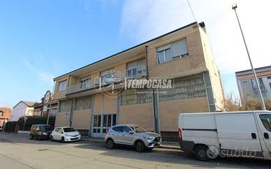 BIFAMILIARE CON MAGAZZINO