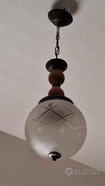Lampadario vintage con globo in vetro
