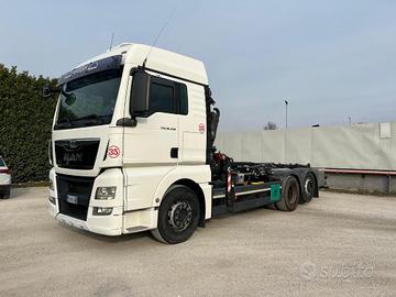 MAN MAN TGX 26.480 SCARRABILE CON GRU DIETRO CAB