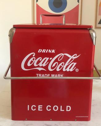 Ghiacciaia Coca Cola