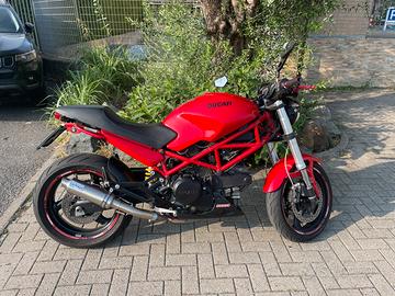 Ducati monster 695