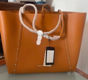 Borsa armani