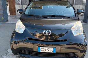 Toyota iQ super accessoriata