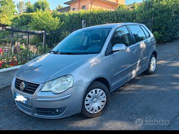 VOLKSWAGEN POLO 1.2 COMFORTLINE