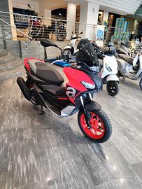 Aprilia SR GT 200 Sport