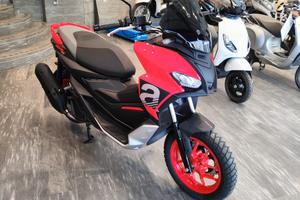 Aprilia SR GT 200 Sport