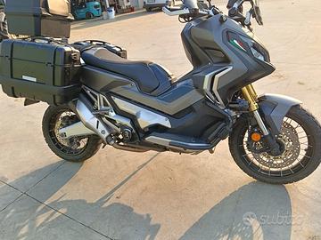 Honda x adv 750cc